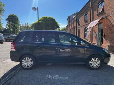 Opel Zafira Gomme in buono stato percorsi solo 7.000km. Nero usata Massa Lombarda