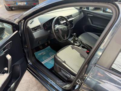Seat Ibiza Ibiza V 2020 1.6 tdi Business 95cv Grigio usata Crema