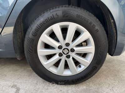 Seat Ibiza Ibiza V 2020 1.6 tdi Business 95cv Grigio usata Crema