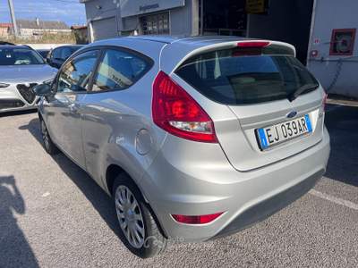 Ford Fiesta VENDUTA NELLA FORMULA “VISTA E PIACIUTA”, PASSAGGIO ESCLUSO Argento usata Giulianova