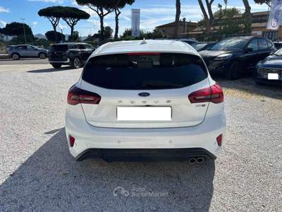 Ford Focus Focus 1.0 EcoBoost 125 CV Start&Stop St-Line x Hybrid Bianco usata Castagneto Carducci