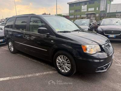 Lancia Voyager V 2.8L 163cv auto Nero usata Lallio