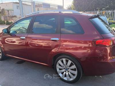 Fiat Croma Emotion 07/2006 Rosso usata Giugliano in Campania