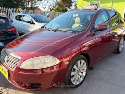 Fiat Croma Emotion 07/2006 Rosso usata Giugliano in Campania
