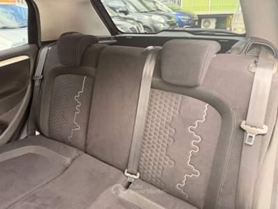 Fiat Punto 75 CV 5 porte Lounge 08/2014 Nero usata Giugliano in Campania