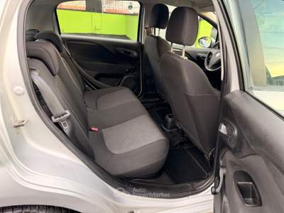Fiat Punto STREET 1.2 8V km 140.000 Anno 2015 Grigio usata Giugliano in Campania