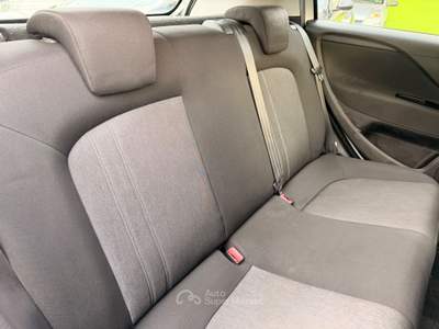Fiat Punto STREET 1.2 8V km 140.000 Anno 2015 Grigio usata Giugliano in Campania