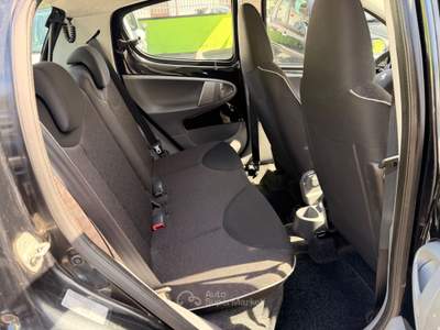 Peugeot 107 5p. Sweet Years 100.000 KM CERTIFICATI!! Nero usata Giugliano in Campania