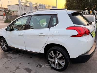Peugeot 2008 Stop&Start Allure Bianco usata Giugliano in Campania