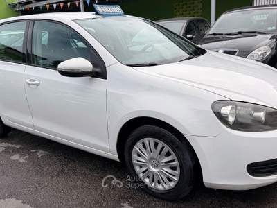 Volkswagen Golf 5p. United 139.000 KM 2011 Bianco usata Giugliano in Campania