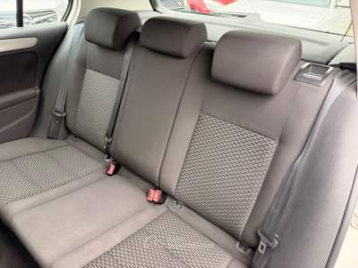 Volkswagen Golf 5p. United 139.000 KM 2011 Bianco usata Giugliano in Campania