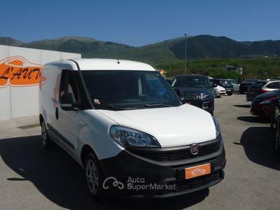 Fiat Doblò CARGO 16v 95cv E6 Bianco usata Isernia
