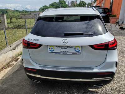 Mercedes-Benz GLA 🚗 Mercedes-Benz GLA 200 163 CV Automatico Bianco usata Giuliano di Roma