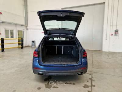 BMW Serie 5 540d BMW SERIE 5 540D 48V XDRIVE M SPORT AUTO TOURING STATION WAGON usata Casei Gerola