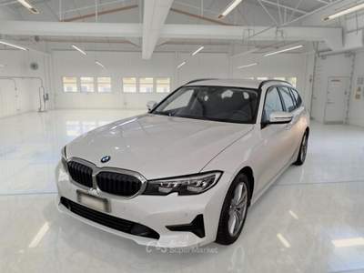 BMW Serie 3 318d BMW SERIE 3 318D 48V BUSINESS ADVANTAGE AUTO TOURING STATION WAGON usata Verona