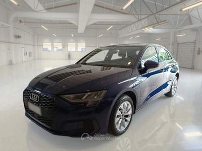 Audi A3 AUDI A3 SPORTBACK 40 TFSI E S TRONIC BUSINESS S.BACK 5 PORTE BERLINA usata Verona