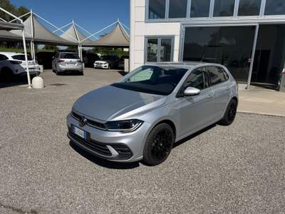 Volkswagen Polo Polo VI 2022 1.0 tsi Style 95cv Argento usata Ferrara
