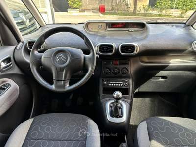 Citroen C3 Picasso GPL Limited UNIPROPRIETARIO Verde usata Genova