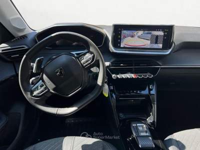 Peugeot 208 1.2 hybrid Allure 110cv e-dcs 6 KM 17.300 Argento usata Nola