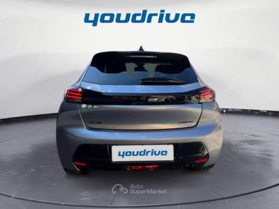 Peugeot 208 1.2 hybrid Allure 110cv e-dcs 6 KM 17.300 Argento usata Nola