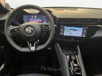 Alfa Romeo Junior 1.2 ibrida Sprint 145cv edct6 KM0 Rosso usata Nola
