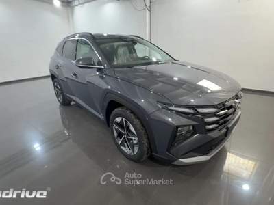 Hyundai Tucson 1.6 crdi 48V Business 2wd dct KM0 Grigio usata Nola