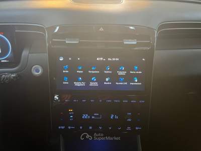 Hyundai Tucson 1.6 hev Xline 2wd auto KM 88.800 Bianco usata Nola