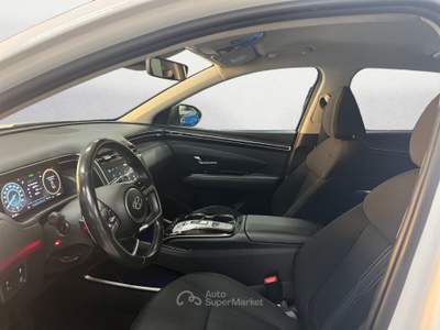 Hyundai Tucson 1.6 hev Xline 2wd auto KM 88.800 Bianco usata Nola