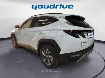 Hyundai Tucson 1.6 hev Xline 2wd auto KM 88.800 Bianco usata Nola