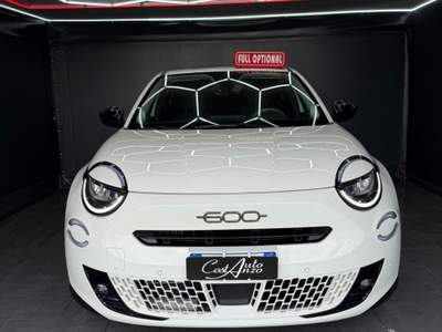 Fiat 600 1.2 Hybrid 145 CV DCT MHEV La Prima Bianco usata Teverola