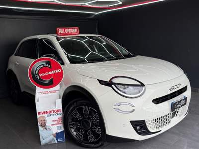 Fiat 600 1.2 Hybrid 145 CV DCT MHEV La Prima Bianco usata Teverola