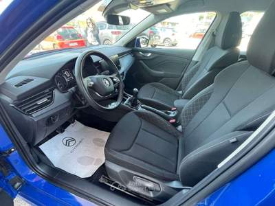 Skoda Kamiq Kamiq 2019 1.0 tsi Ambition 95cv Blu/Azzurro usata Avellino