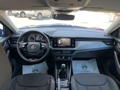 Skoda Kamiq Kamiq 2019 1.0 tsi Ambition 95cv Blu/Azzurro usata Avellino