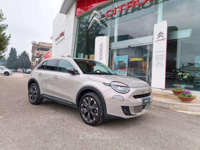Fiat 600 600 IV 2023 1.2 hybrid La Prima 110cv auto Beige usata Avellino