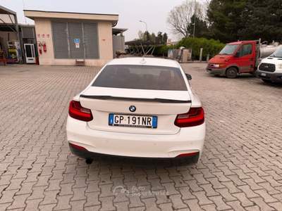 BMW Serie 2 220i maggiori info in privato Bianco usata Gravina in Puglia