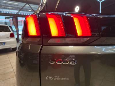 Peugeot 5008 S&S EAT8 GT Line 7 posti Giallo usata Besenello