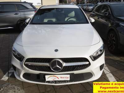 Mercedes-Benz Classe A D Business 7G-DCT Bianco usata Buccinasco