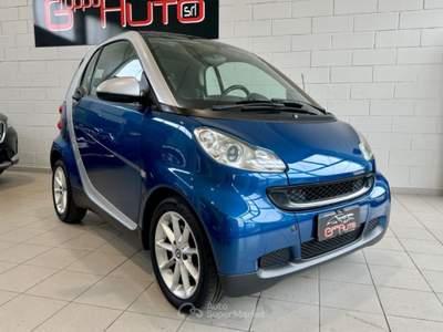 Smart ForTwo 1000 52kW MHD coupé passion *NEOPATENTATI* Blu/Azzurro usata Cassina de' Pecchi