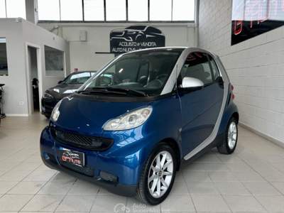 Smart ForTwo 1000 52kW MHD coupé passion *NEOPATENTATI* Blu/Azzurro usata Cassina de' Pecchi