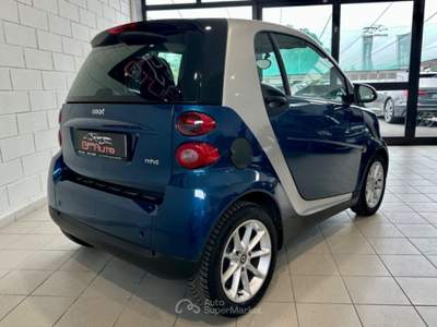 Smart ForTwo 1000 52kW MHD coupé passion *NEOPATENTATI* Blu/Azzurro usata Cassina de' Pecchi