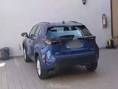 Toyota Yaris Cross Toyota Yaris Cross 1.5 Hybrid 116 cv Active Eco Blu/Azzurro usata Elmas