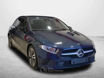 Mercedes-Benz Classe A MERCEDES-BENZ A 180D 116CV 6M. BUSINESS SOLUTION ( Blu/Azzurro usata Salerno