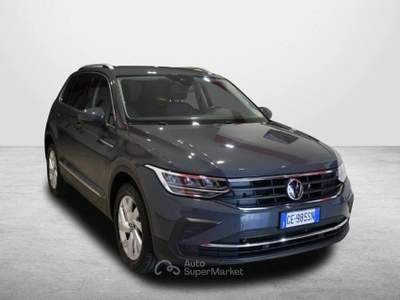 Volkswagen Tiguan VOLKSWAGEN TIGUAN 2.0 TDI 150CV DSG SCR 4MOTION LI Grigio usata Salerno