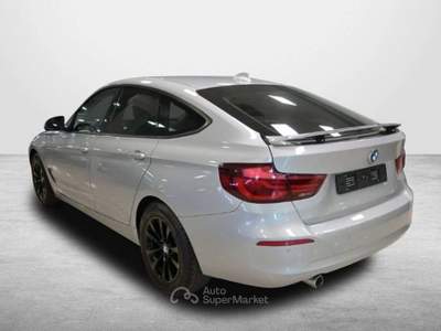 BMW Serie 3 318d BMW 318D GRAN TURISMO 136CV STEPTRONIC BUSINESS AD Argento usata Salerno