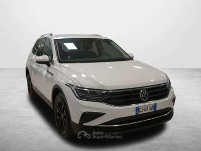 Volkswagen Tiguan VOLKSWAGEN TIGUAN 2.0 TDI 150CV DSG SCR LIFE ( FAR Bianco usata Salerno