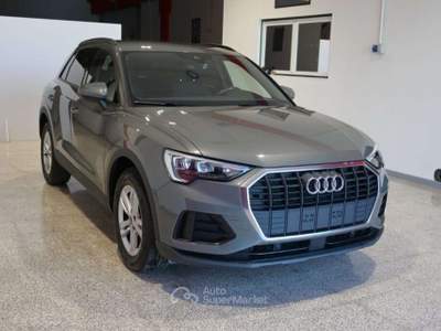 Audi Q3 AUDI Q3 35 TDI 150CV S-TRONIC BUSINESS EDITION ( F Grigio usata Salerno