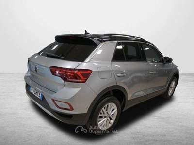 Volkswagen T-Roc VOLKSWAGEN T-ROC 2.0 TDI 115CV 6M. SCR LIFE ( FARI Beige usata Salerno