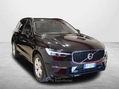 Volvo XC60 VOLVO XC60 2.0D 197CV B4 (D) AUTOMATIC CORE ( FARI Nero usata Salerno
