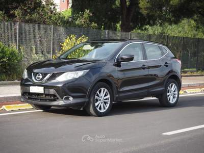 Nissan Qashqai 1.6 dci Tekna autom Nero usata Bari