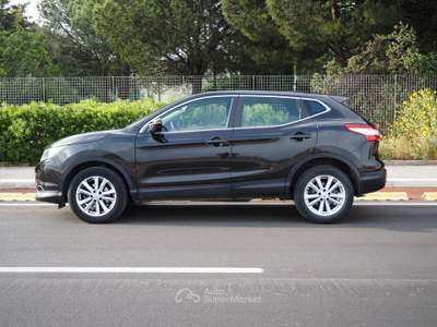 Nissan Qashqai 1.6 dci Tekna autom Nero usata Bari
